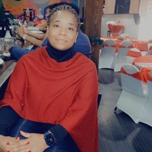 Meet your Posher, Brandy